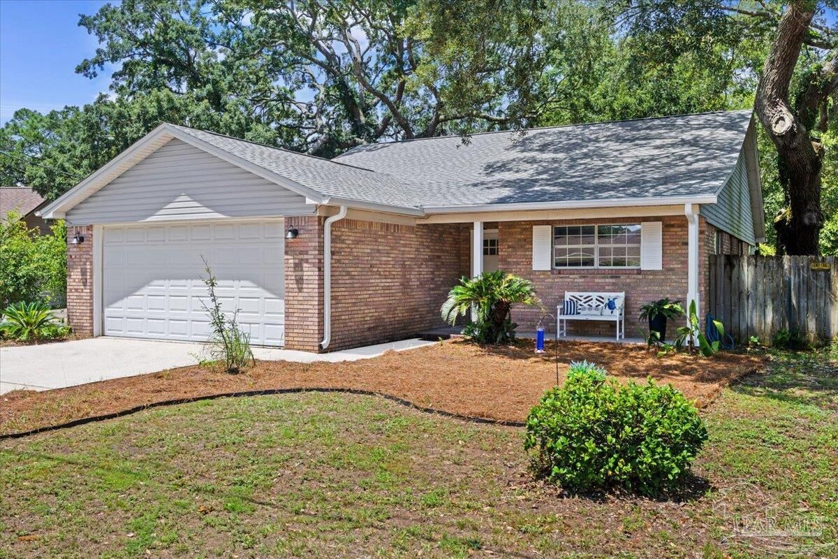 Property Photo:  7412 St James Pl  FL 32506 