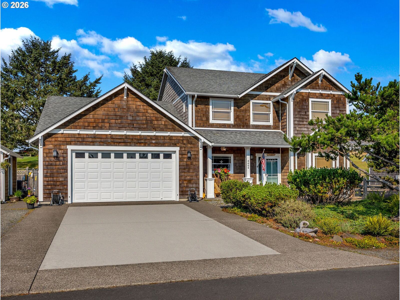 Property Photo: 4664 Sheridan Dr OR 97138