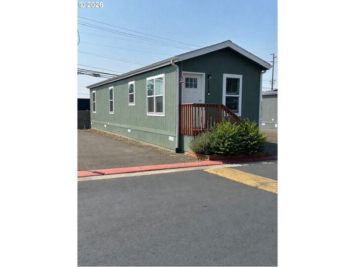 Property Photo:  3839 Pacific Ave 302  OR 97116 