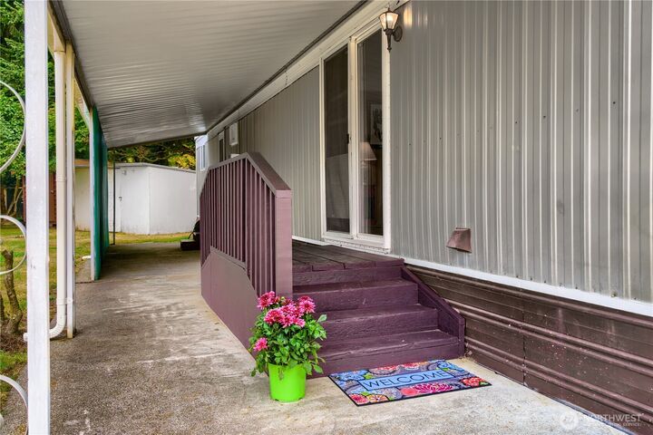 Property Photo:  9403  Pierce Lane 6  WA 98284 