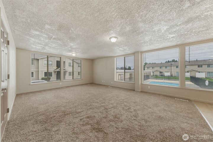 Property Photo: 1931 Melrose Street 101 WA 99362