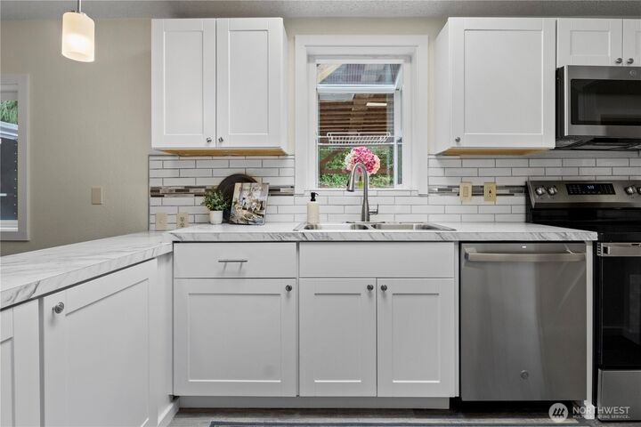 Property Photo: 16804 Lark Lane NW WA 98370