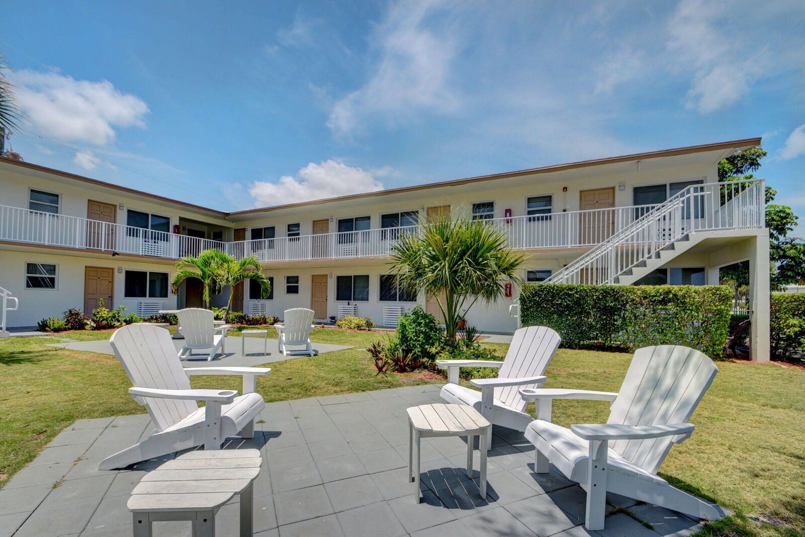 Property Photo: 525 S Broadway J FL 33462