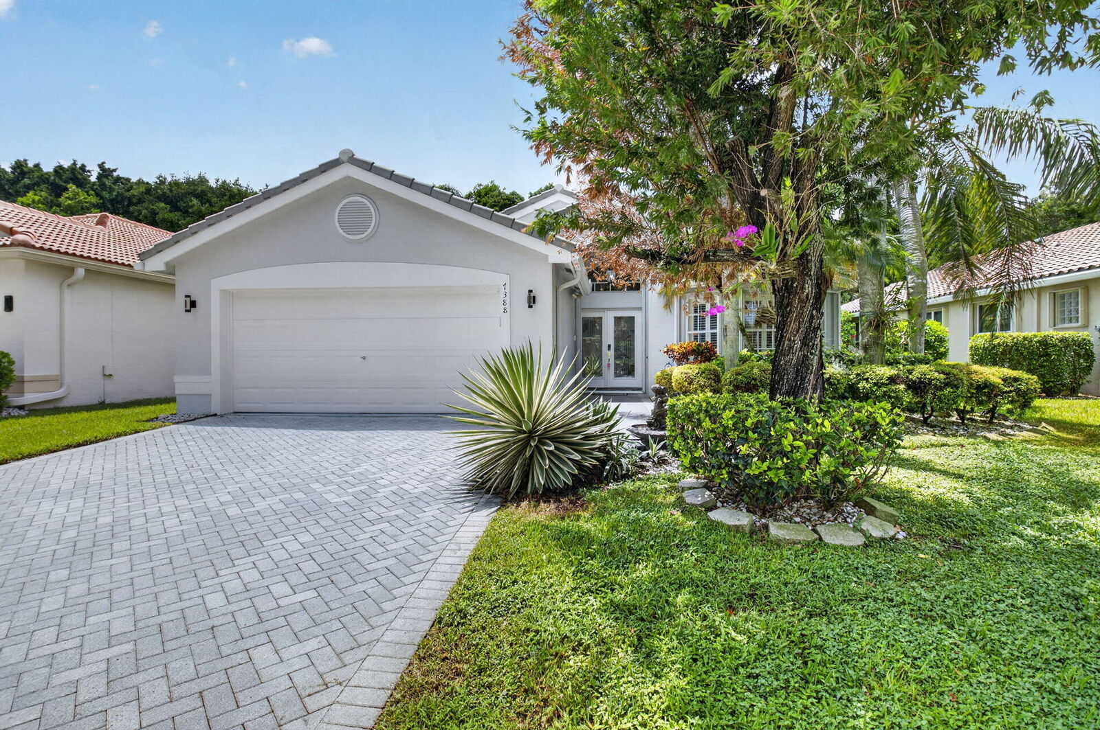 Property Photo:  7388 Tonga Court  FL 33437 