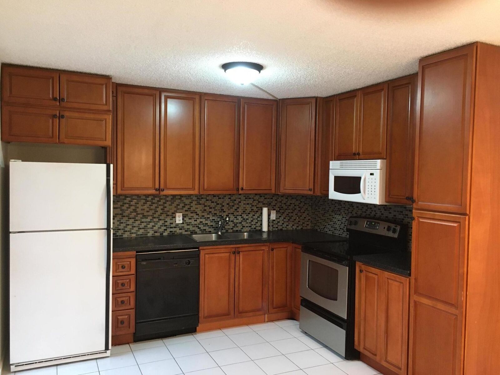 Property Photo: 1521 15th Lane FL 33418