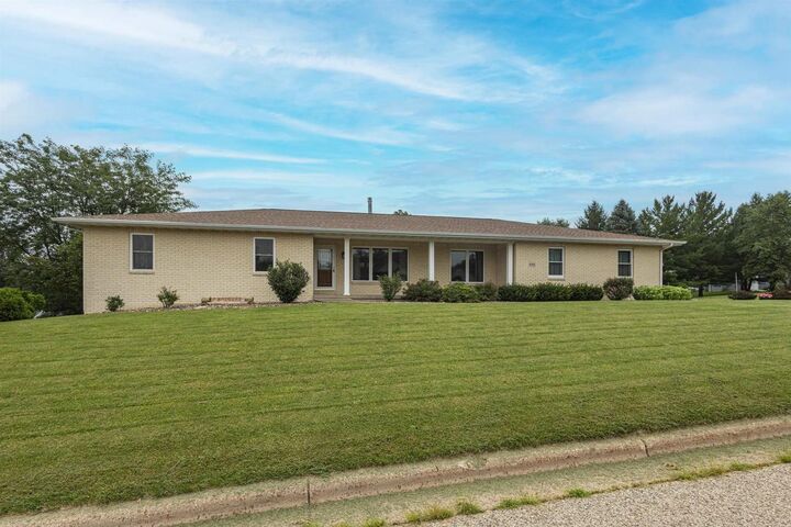 Property Photo:  590 Pioneer Road  WI 53818 
