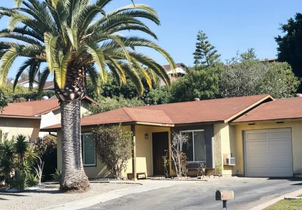 Property Photo: 4552 Beverly Glen Drive CA 92056
