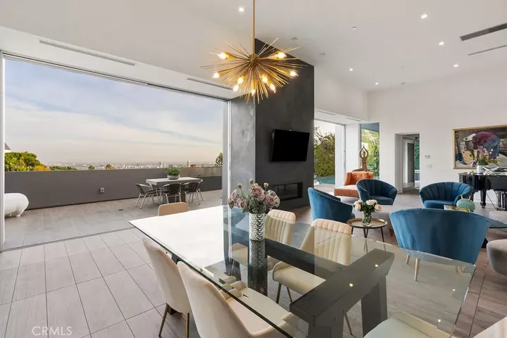 Property Photo:  1489 Stebbins Terrace  CA 90069 