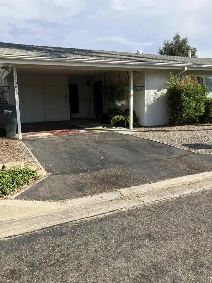 Property Photo:  1866 Fairway Park Circle A  CA 92026 