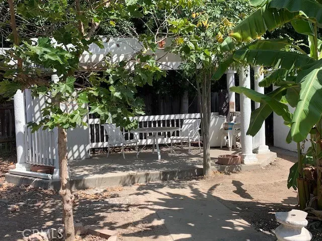 Property Photo:  1826 Wellington Road  CA 90019 