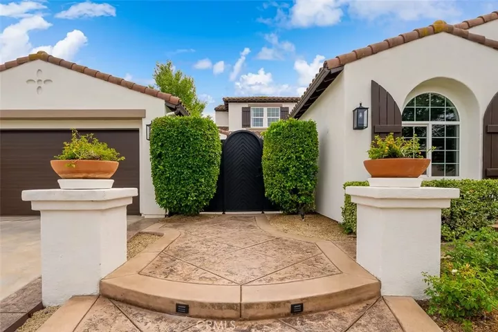 Property Photo:  1328 N Paradise Ridge Way  CA 91915 