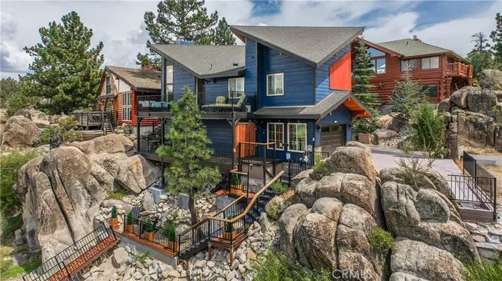 Property Photo:  808 Penninsula  CA 92315 