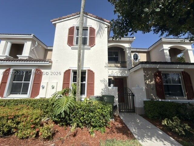 Property Photo: 2245 NE 42nd Ave FL 33033