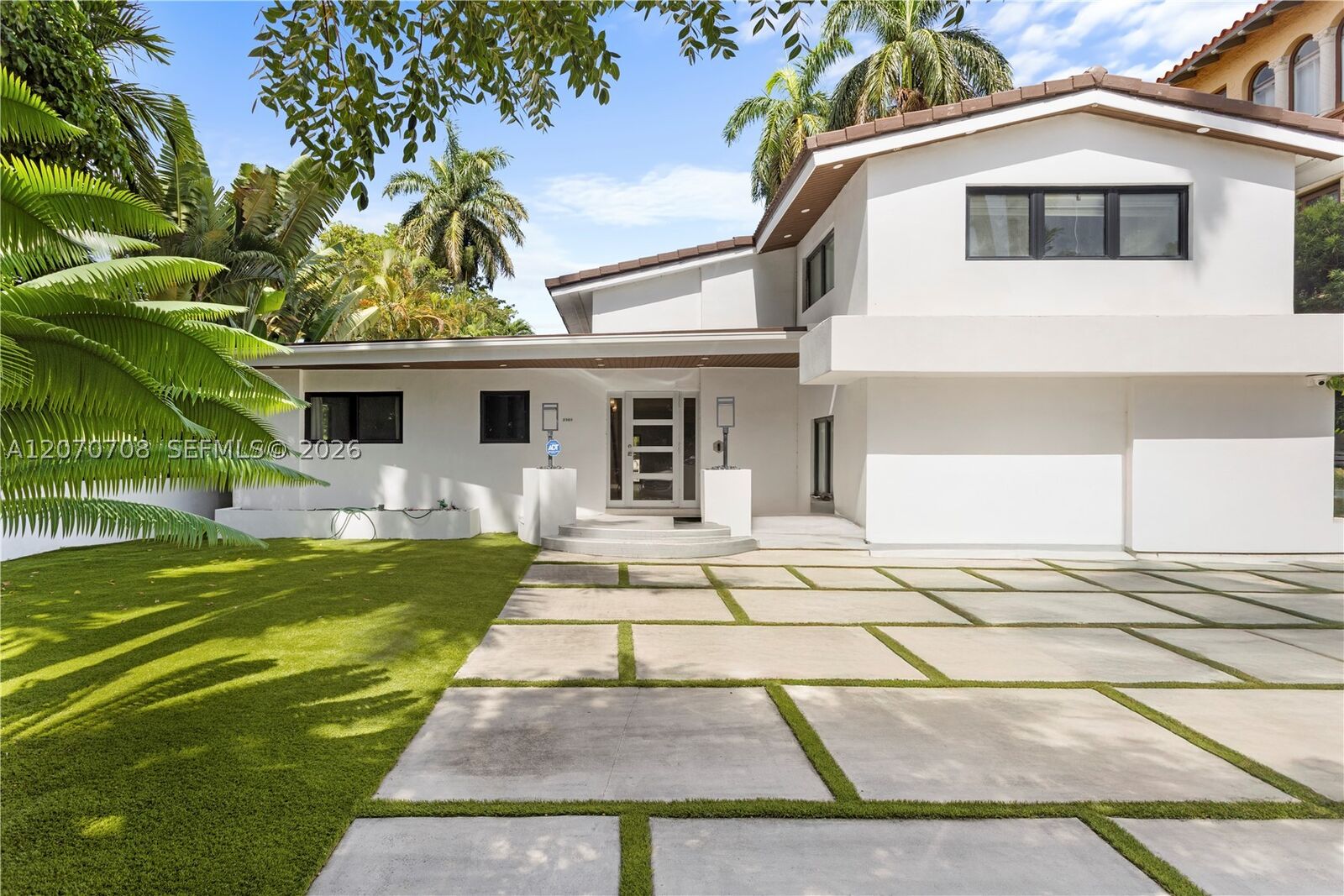 Property Photo:  2388 Prairie Ave  FL 33140 