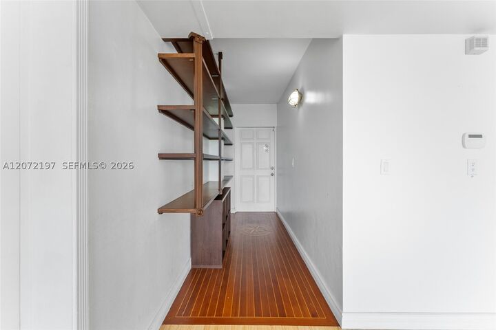 Property Photo:  2539 S Bayshore Dr Ph2f  FL 33133 