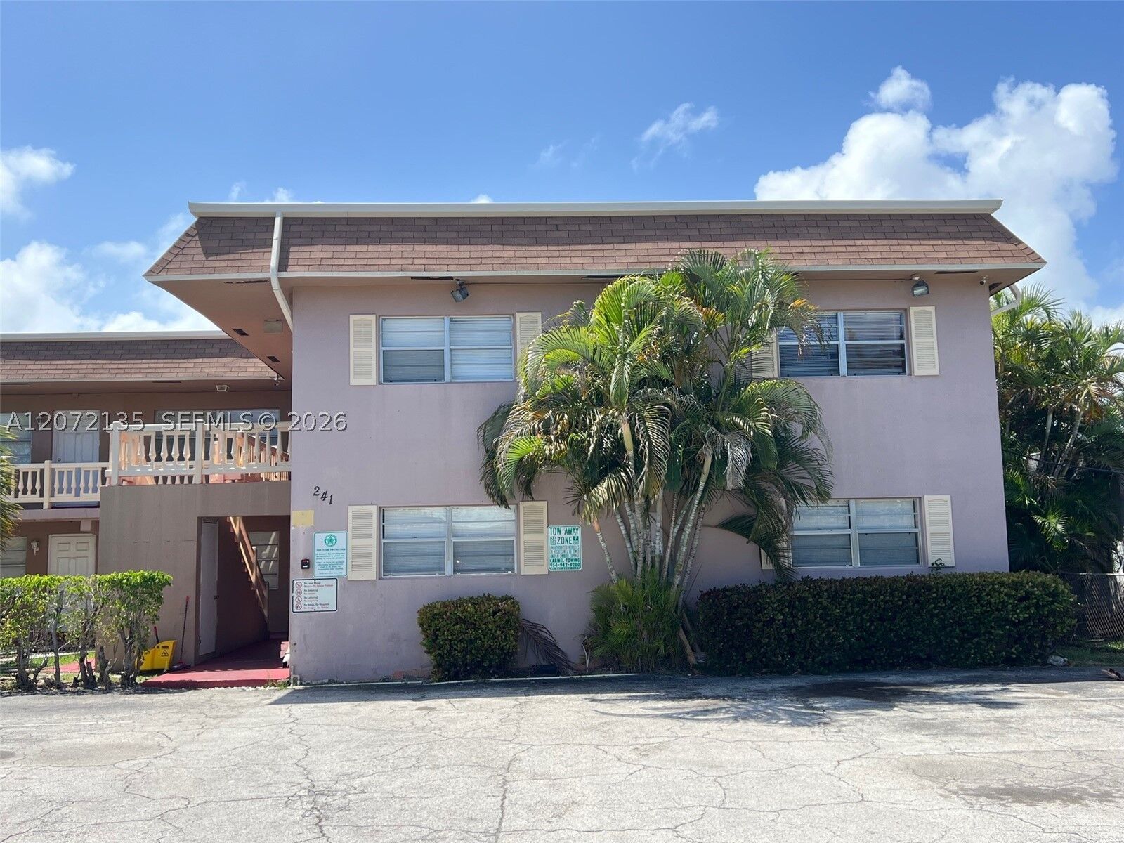 Property Photo:  241 SE 9th Ave 109  FL 33060 