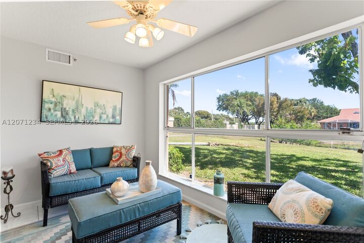 Property Photo: 5876 Regal Glen Dr 101 FL 33437