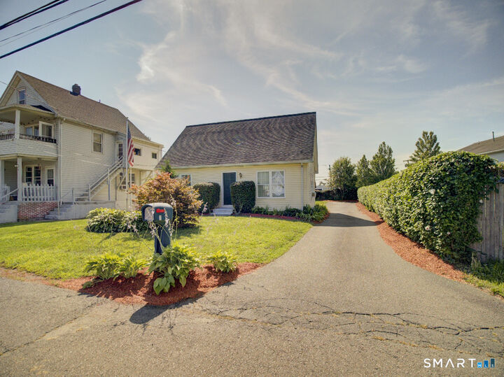 Property Photo:  6 Mettler Street  CT 06525 