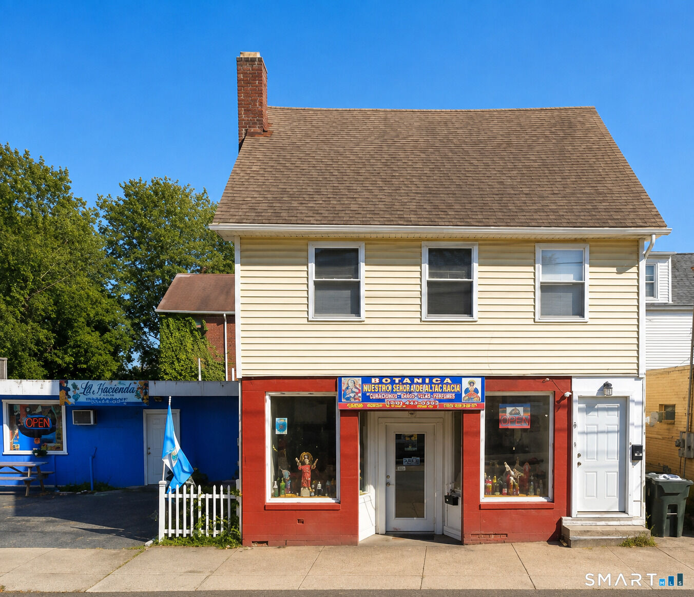 Property Photo:  77 Truman Street  CT 06320 
