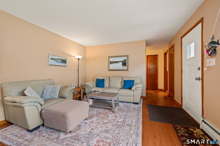 Property Photo:  33 Shady Crest Road  CT 06450 