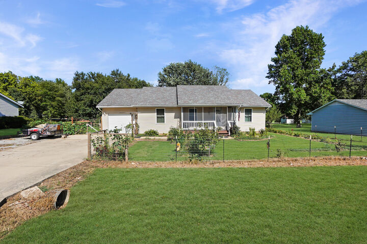 Property Photo:  1934 Anne Drive  MO 65775 
