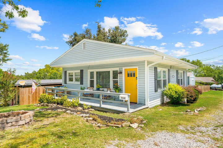 Property Photo: 700 Brown Street MO 65616