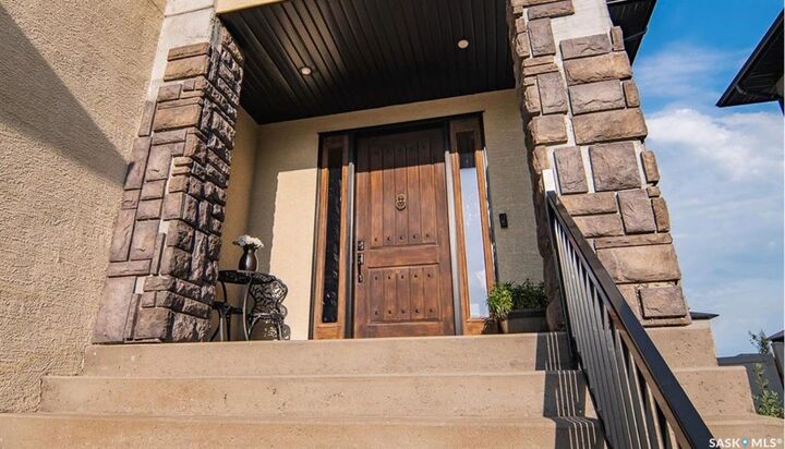 Property Photo: 16 Hadley Road SK S6X 0A4