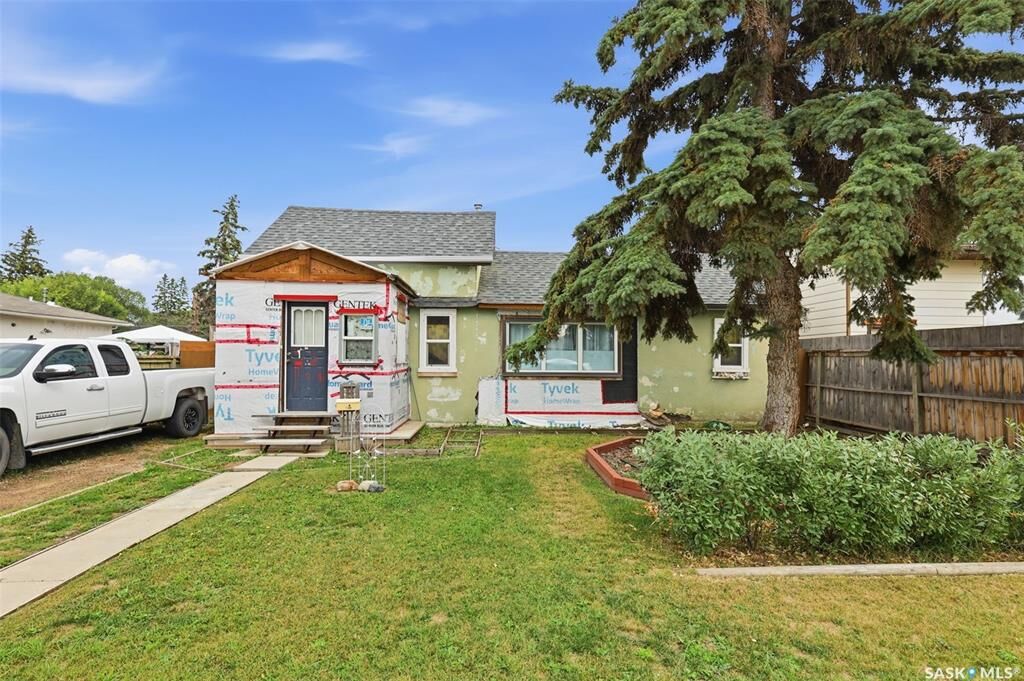 Photo de la propriété:  450 Y Avenue S  SK S7M 3J9 