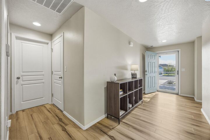 Property Photo: 6106 Westport Lane WA 99301