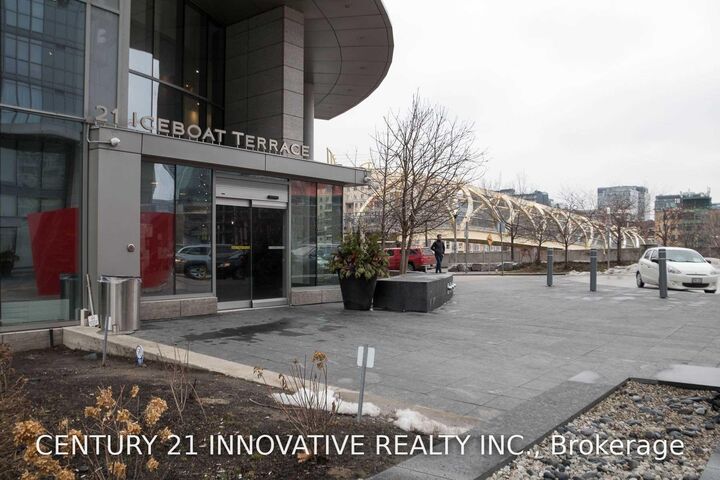 Property Photo:  21 Iceboat Terrace 3612  ON M5V 4A9 