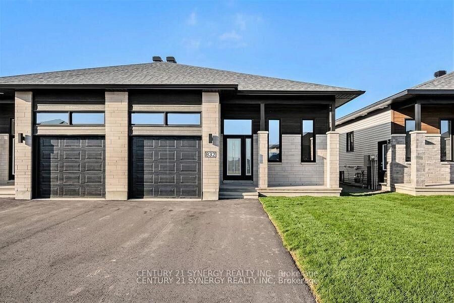 Property Photo:  265 Argile Street A  ON K0A 1M0 