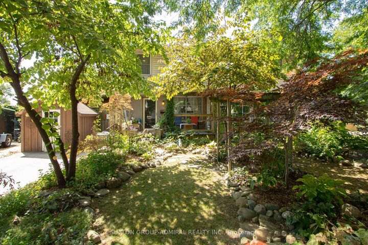 Property Photo: 59 Breckenridge Crescent ON N6E 1H6
