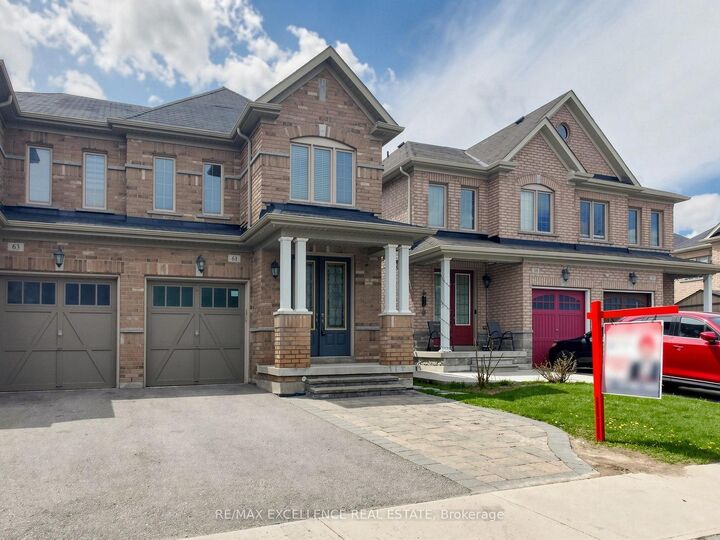 Property Photo: 61 Campwood Crescent ON L6P 3S8