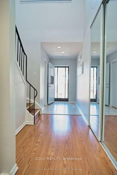 Property Photo: 2700 Battleford Road 19 ON L5N 2V9