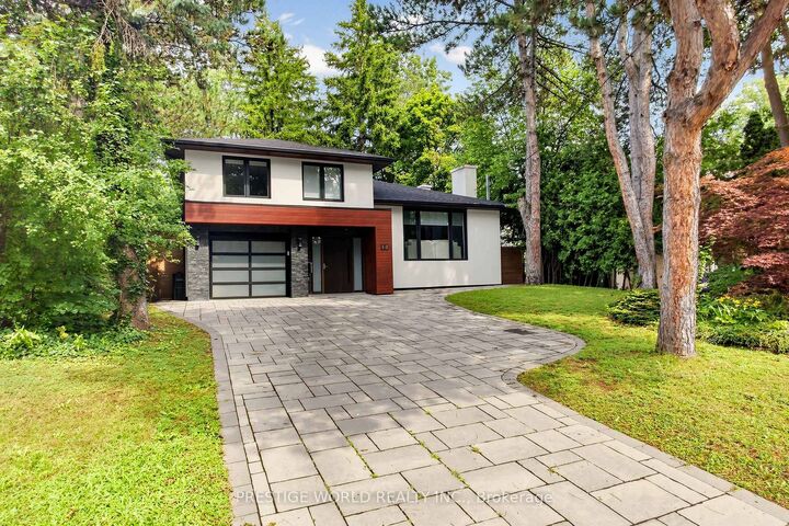 Property Photo: 19 Alderdale Court ON M3B 2H8