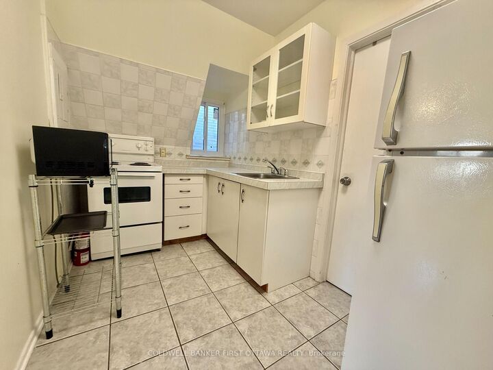 Property Photo: 222 Lyon Street N ON K1R 5V9