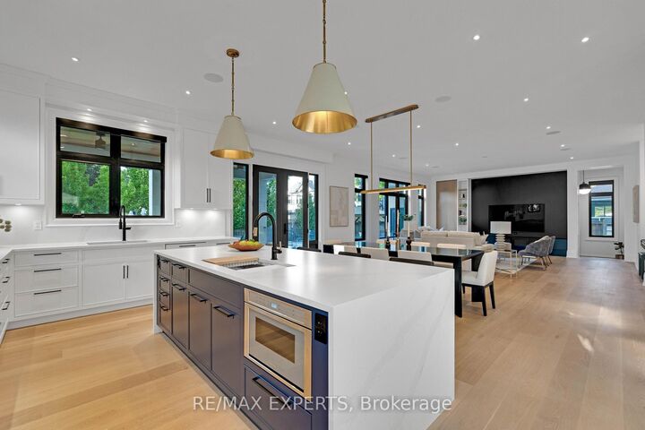 Property Photo:  108 Hollingsworth Drive  ON L7B 1G4 
