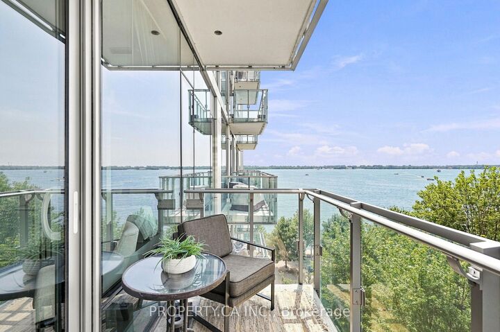 39 Queens Quay E 625 — photo 1