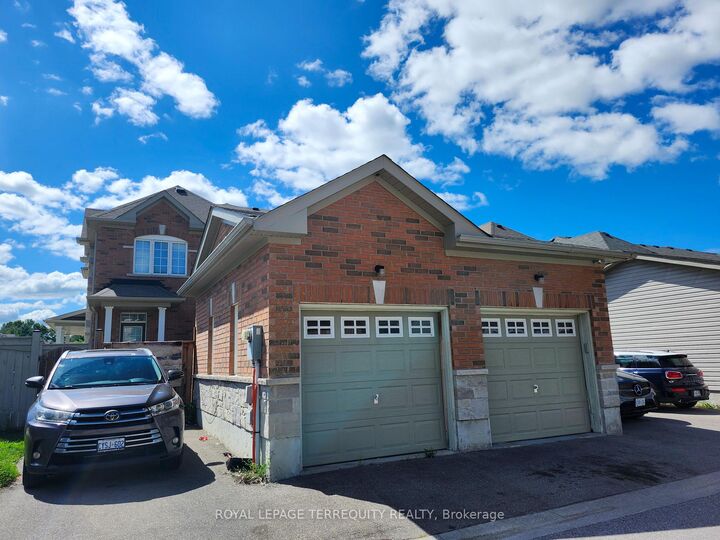 Property Photo:  2651 Canadian Street  ON L1X 0C9 