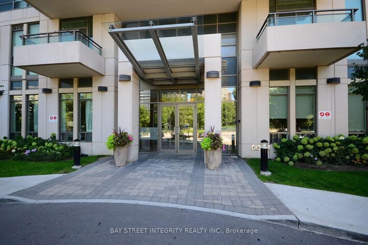 Property Photo:  3515 Kariya Drive 2202  ON L5B 0C1 
