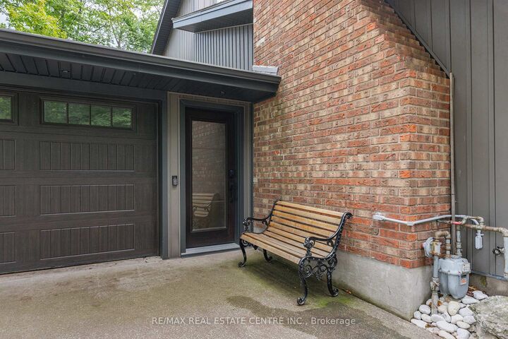 Property Photo:  4905 Mapleview Crescent  ON L0S 1R0 