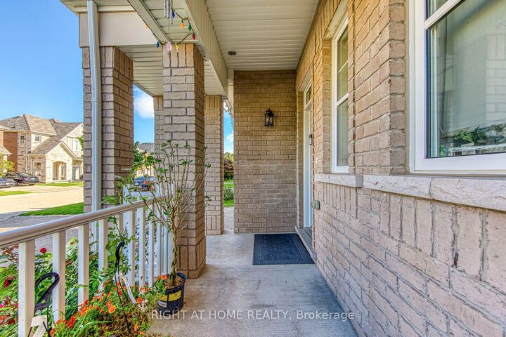 Property Photo: 40 Stillwater Crescent ON L8B 1V6
