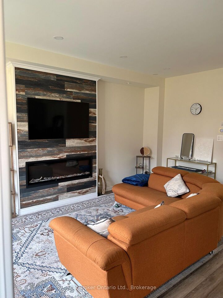 Property Photo:  51 Magdalena Street  ON L8J 0M3 