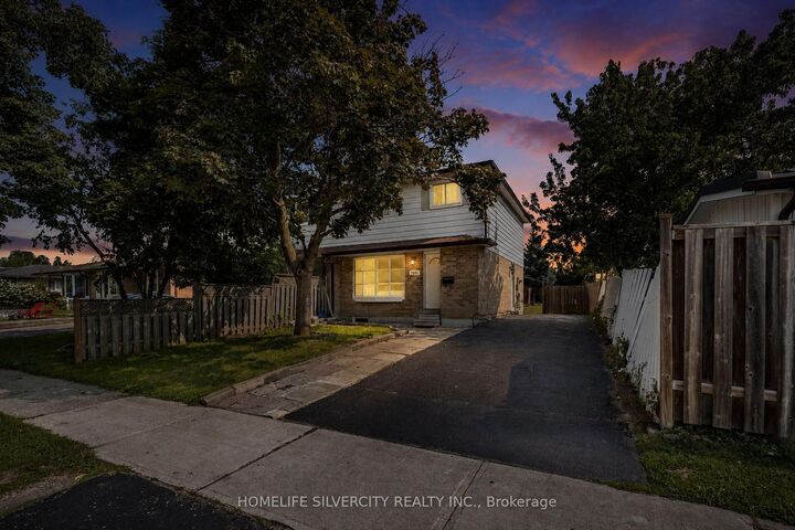 Photo de la propriété:  7635 Anaka Drive  ON L4T 3H8 