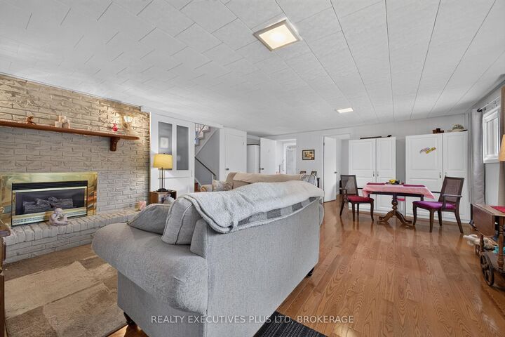Property Photo: 6245 Pitton Road ON L2H 1S2