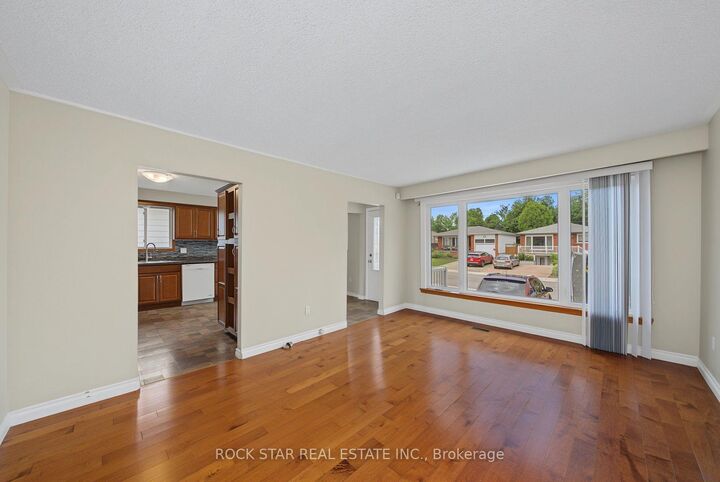 Property Photo:  59 Aterno Drive Main  ON L9C 5S4 