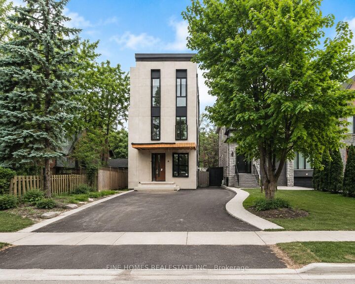 Property Photo: 47 Yonge Boulevard ON M5M 3G7