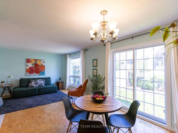 Property Photo:  930 Alenmede Crescent  ON K2B 8K5 