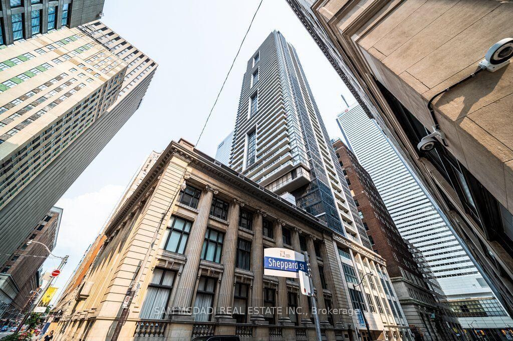 Property Photo: 70 Temperance Street 608 ON M5H 4E8