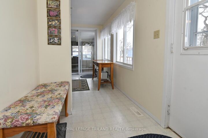 9385 Ipperwash Road 27 — photo 1